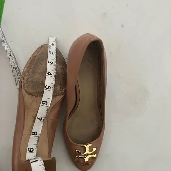 Tory Burch Blush Oak Raleigh Pump runway gold logo dress shoes rare heels - Picture 7 of 11